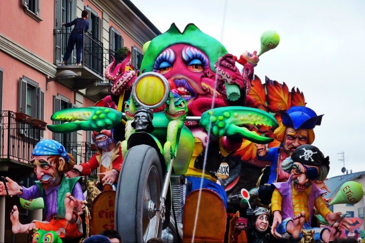 Carnevale di Santhià