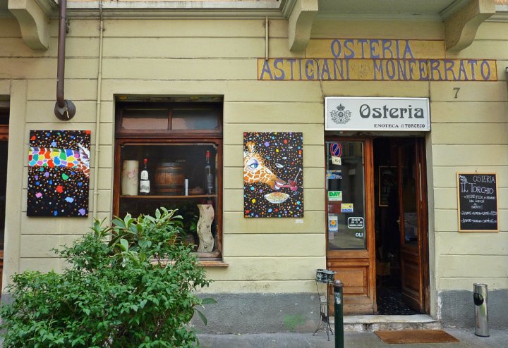 Osteria il Torchio - it's the one with the giraffe 